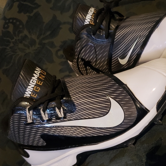 swingman legend cleats